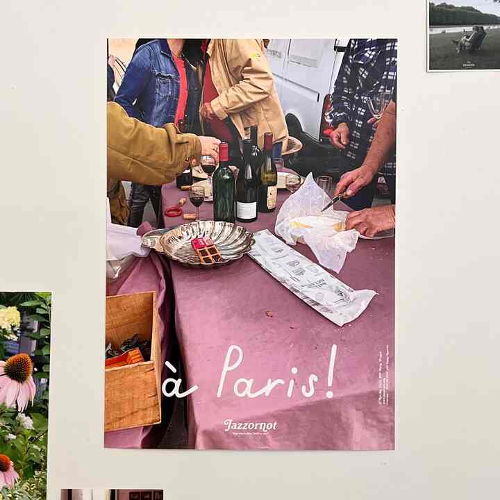 À PARIS ポスター