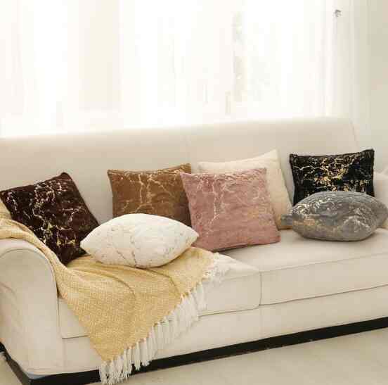 Sarung Bantal Sofa Aesthetic