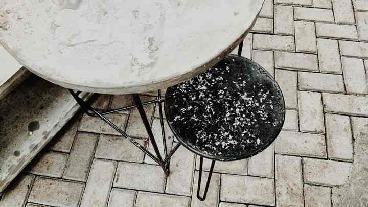 Kursi Bar & Nakas 35x45 - Hitam