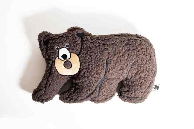 HIGUMA CUSHION もふもふクッション