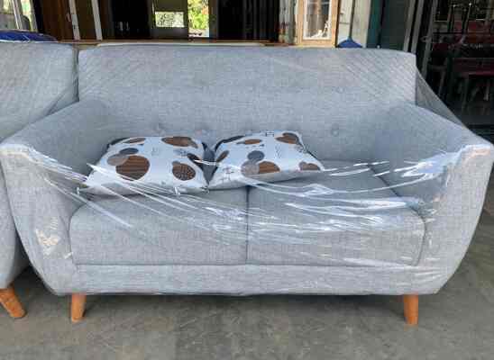 sofa retro minimalis