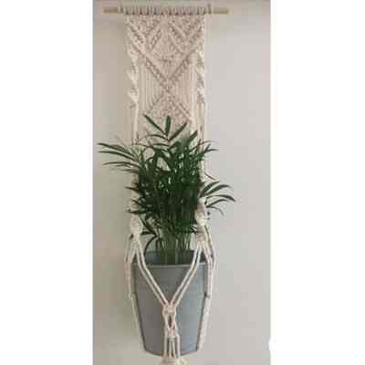 Gantungan pot macrame