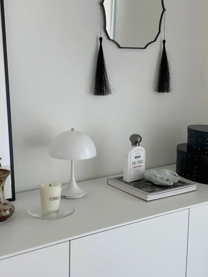 大好きな景色。
棚上にはお気に入りたちが並んでます。
UNELのキャンドルがまためちゃくちゃいい香りなんです…🕯️

#キャンドル #パンテラ 