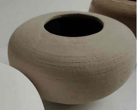 Gauri Vase - White
