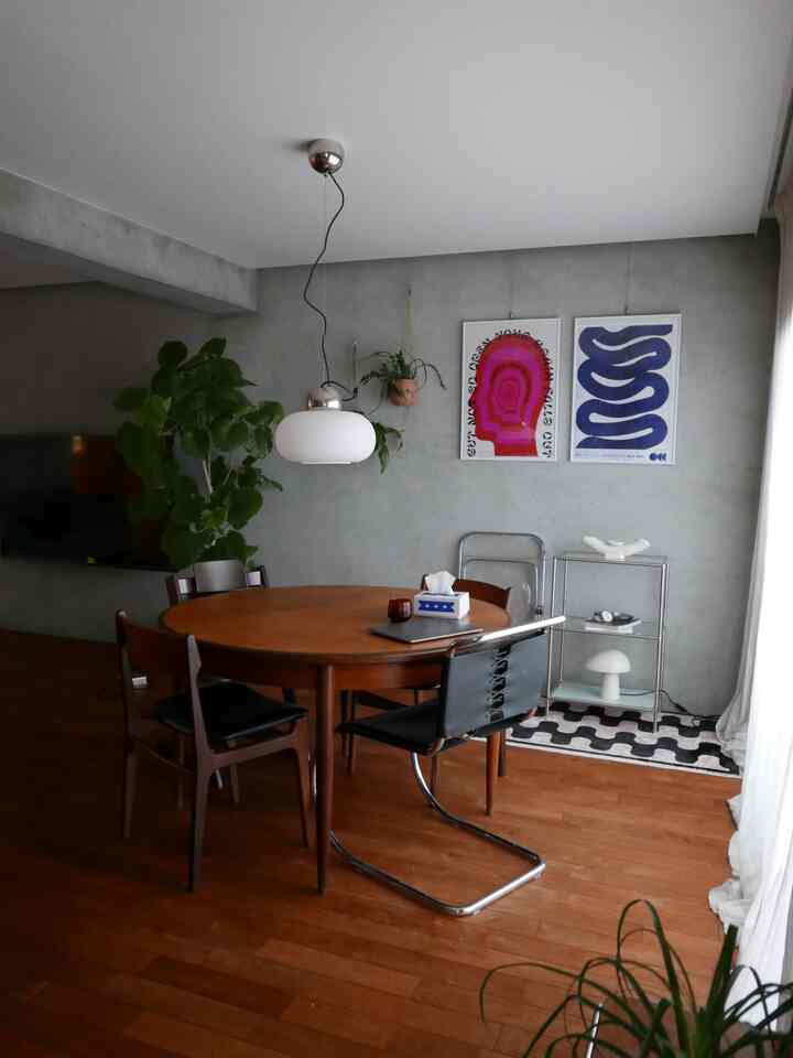 morning
A pleasant autumn day in Tokyo☀️

#livingroom #remotework #midcenturymodern