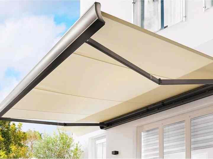 Awning Kanopi Gulung Lipat Otomatis