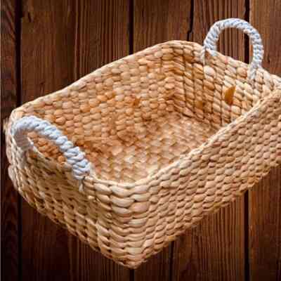 Keranjang Anyaman Enceng Gondok