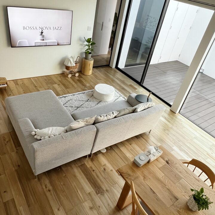 short form carousel card thumbnail