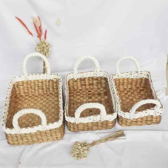 Keranjang eceng gondok