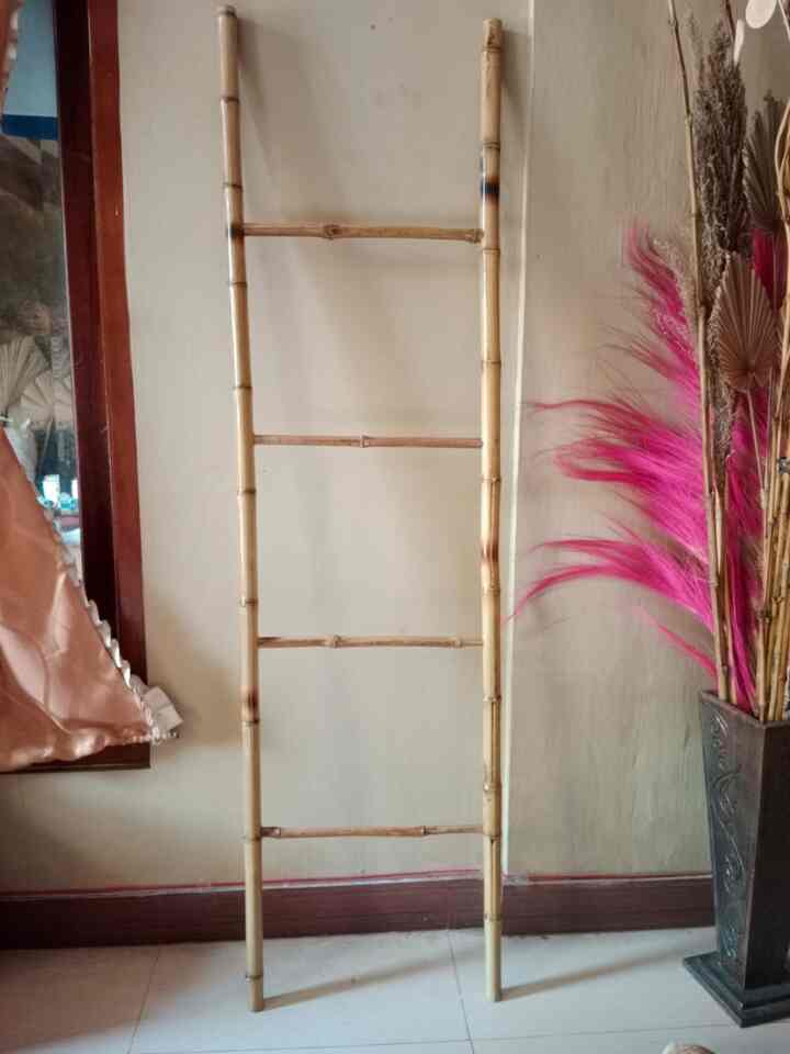 Dekorasi Tangga Bambu Cendani