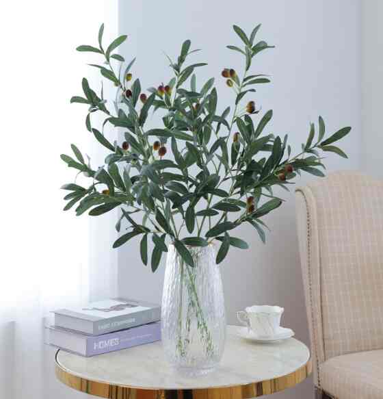 Artificial olive tree