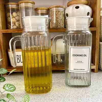 Botol minyak kaca