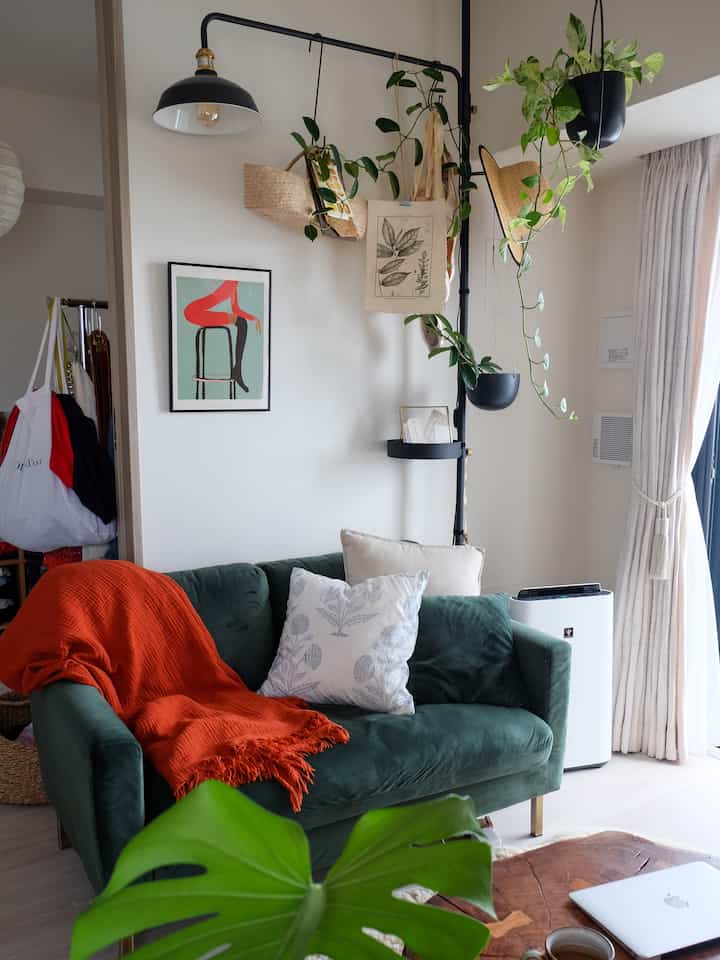 My favorite green sofa🌿

It's convenient because you can hang various things on the draw line!


#Drawaline #グリーンソファ #ソファ #リビング #海外インテリア #グリーンインテリア #drawaline #greensofa #クッションカバー #リビングルーム 
