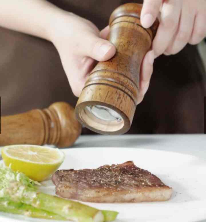 Wood Salt Pepper Mill