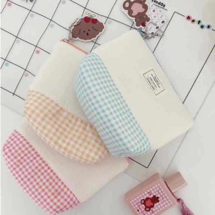 Customize Color Pouch