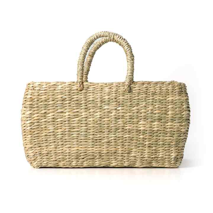 編まれたトートバスケット