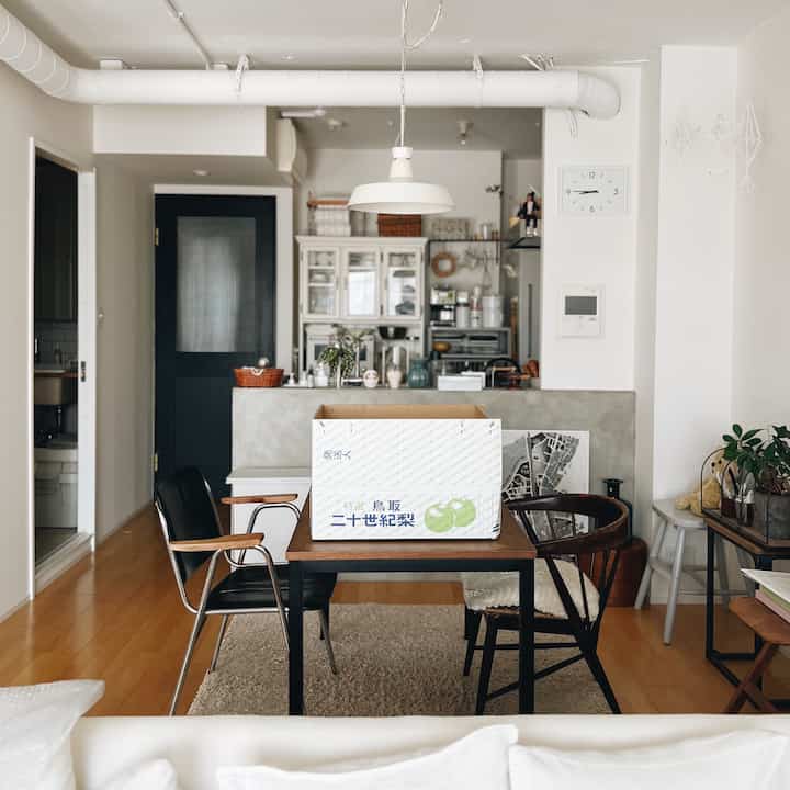 🍐📦🧡
梨の季節
嬉しい！

#ダイニングテーブル #ダイニングルーム #ダイニングテーブルチェア #ダイニングルームインテリア #ダイニングスペース 