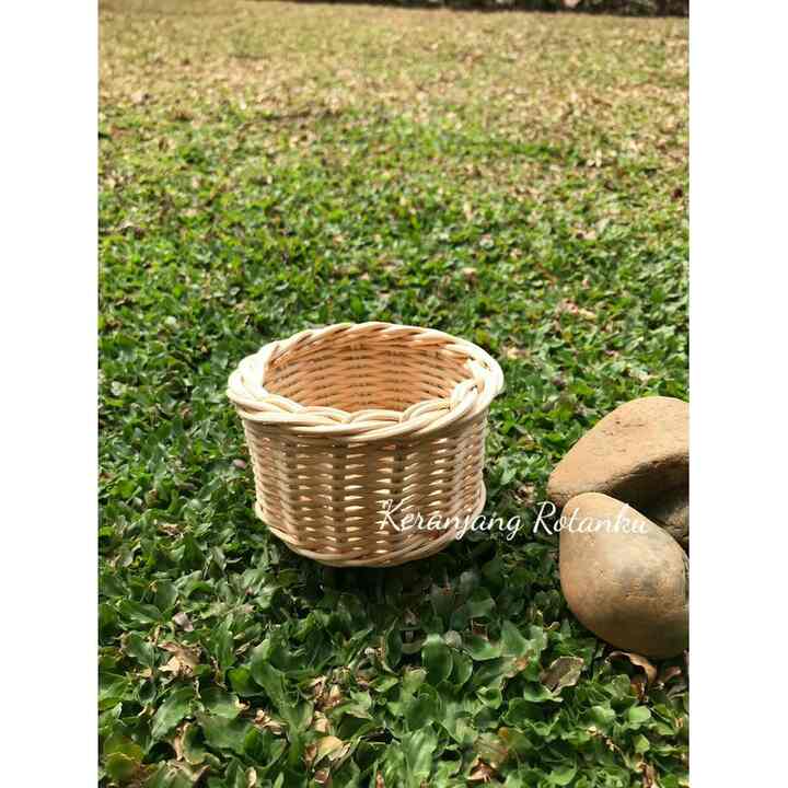 keranjang rotan bulat