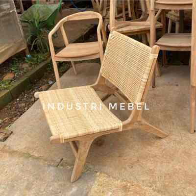 Kursi santai rotan