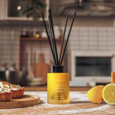 Diffuser - A Kitchen Of Warm Lemon Pie