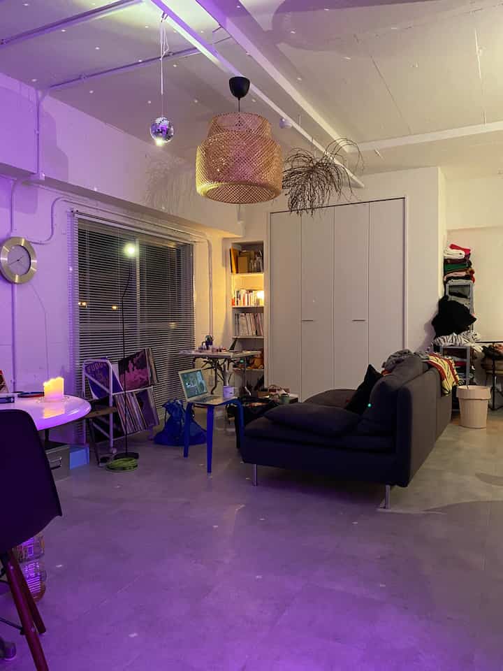 Paris Piroom penuh dengan IKEA

#ikea #hay #haydesign #interior #interiordesign #myroom #goodmyroom #concrete #colorful #oneroom #bigoneroom #interiorstyling #livingroom #flower #flowerbase #designers #art #Hidup untuk dua orang #Satu ruangan besar #Seni cair #Resin #Desainer