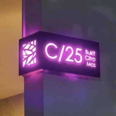 Nomor Rumah Akrilik LED - 10x10x30