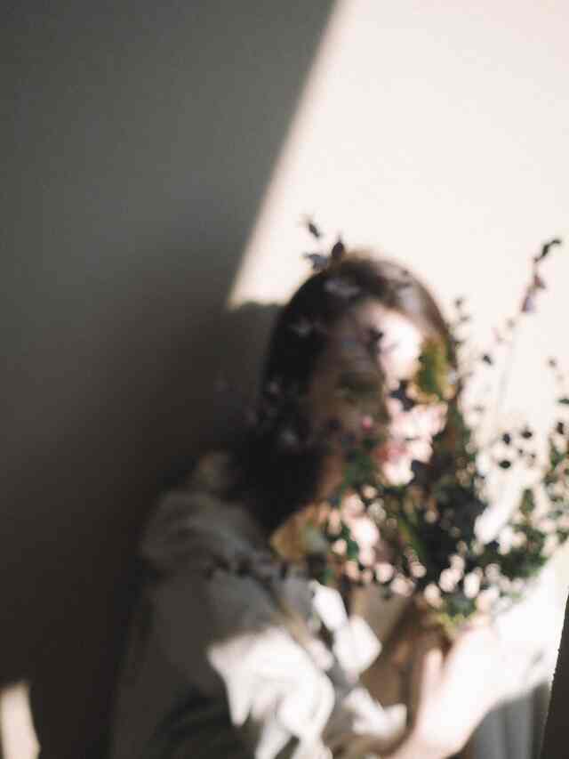 she makes me wonder ポスター