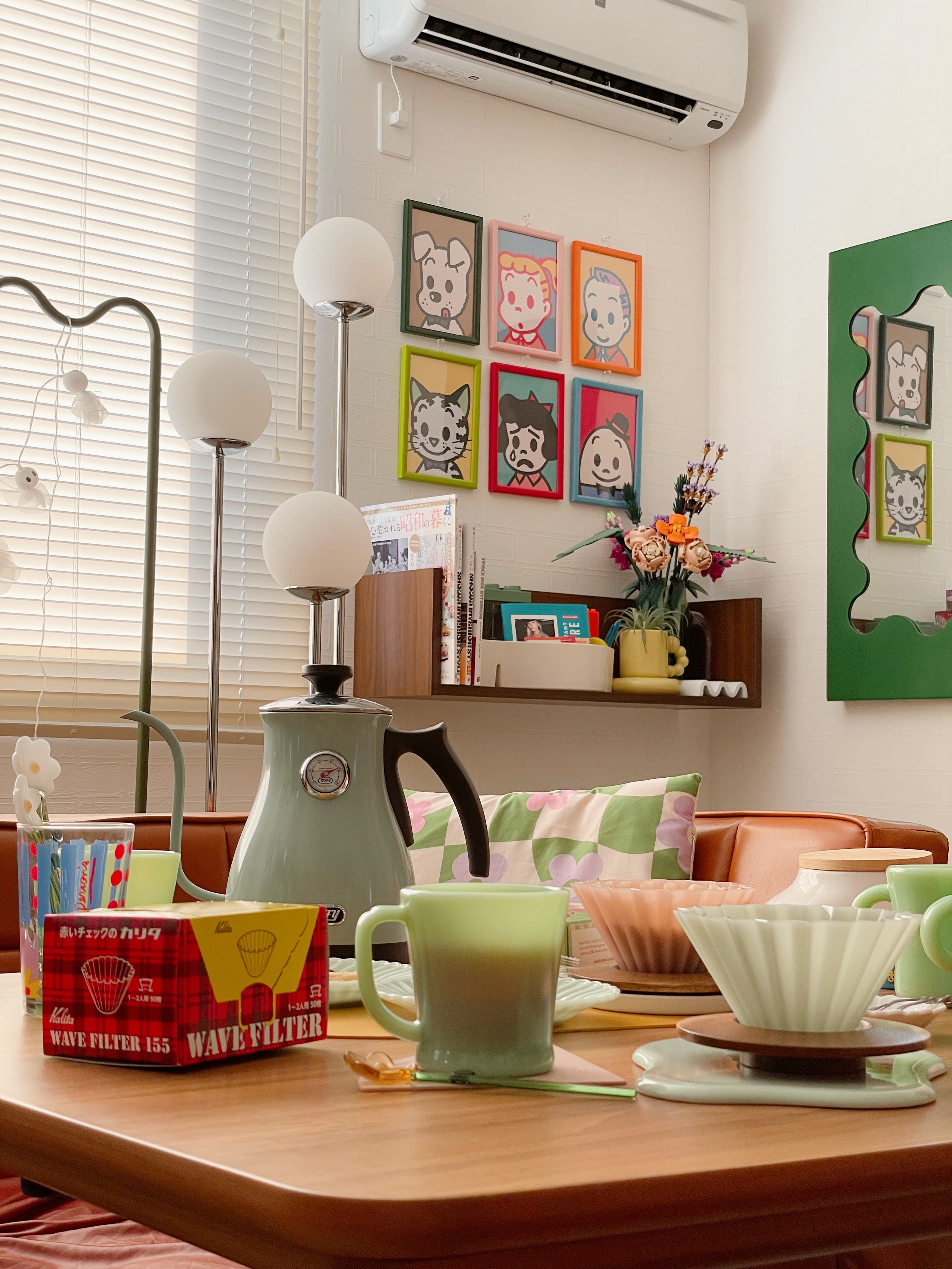 アート198　「プリズム(オリーブ)」　インテリアコーディネート 椅子は1月に来るとして、次はアートポスターかなー。ちょっと