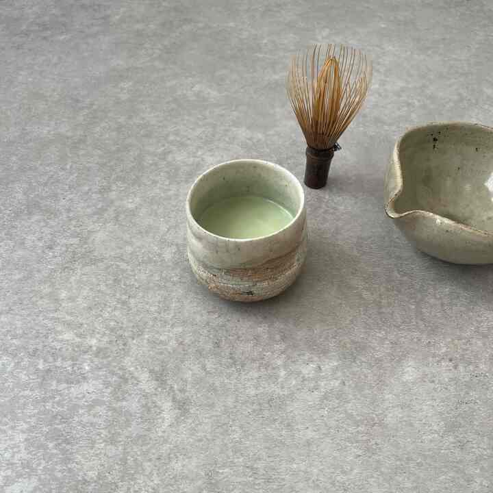 お抹茶を点てて抹茶ラテを作る優雅な朝 𓇡𓇢

#クッションフロア #モルタル #SCF9567 #賃貸リメイク #リメイクシート #yugen #京都 #cafe #カフェ #茶道具 #brewingkit #お茶 #抹茶 #焼き物 #益子焼 #茶筅 #茶杓 #ホワイトインテリア #ナチュラルインテリア #海外インテリア #和風インテリア #シンプルインテリア #一人暮らし #一人暮らしインテリア  #ワンルーム #ワンルームインテリア #interior #room #home