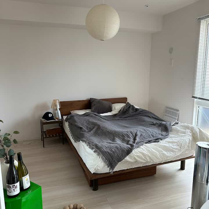 寝室だけはモノを増やさずにしたい。

#寝室 #寝室のインテリア 