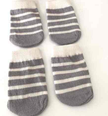 Alas Pelindung Kaki Meja