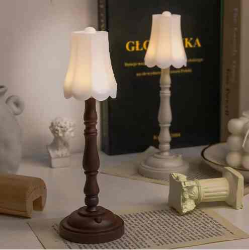 Lampu Meja Mini Retro Gaya Eropa