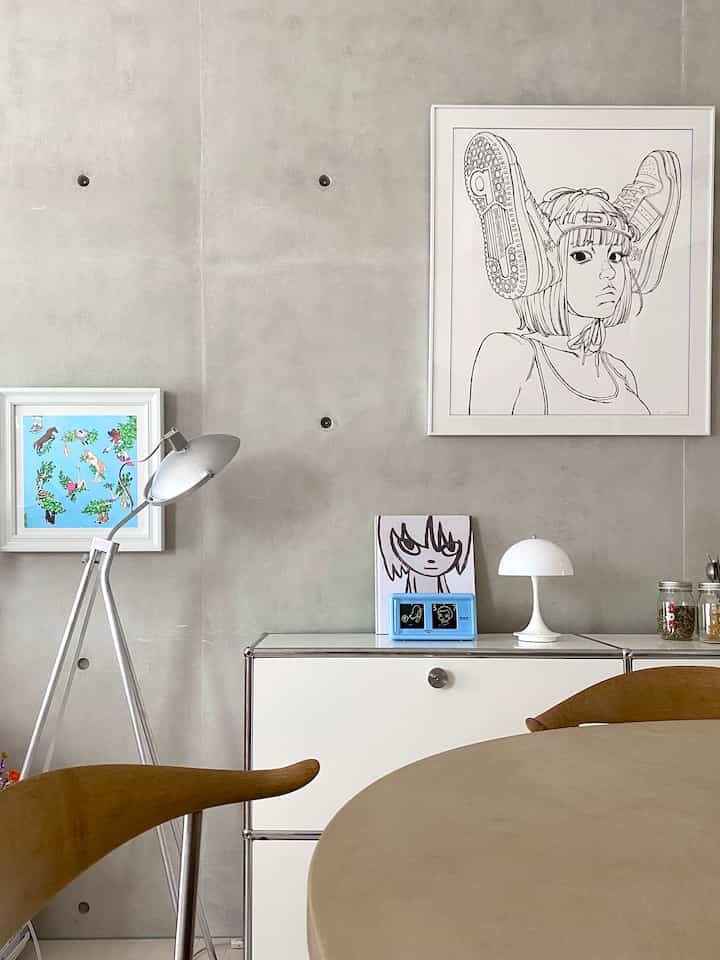 ダイニングは少し暖かみを出して、バックは無機質な感じにしてます

#アート #usmハラー #丸型テーブル #ダイニングテーブル #ダイニングルーム #サイドボード #ch88p #carlhansen #カールハンセン #スタンド照明 