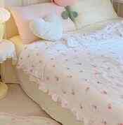 Tulip Pattern Bedding