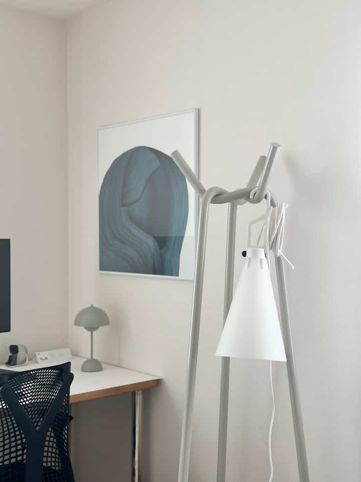 書斎の様子。




#interiordesign #interiordecor #apartmentdecor #apartmentliving #apartmentdesign #flos #floslighting #flosmayday #mayday #maydaylamp #メイデイ #フロス #muji #vitra #hermanmiller #andtradition #hay #hayのある暮らし #knit #ハンガーラック #賃貸インテリア #無印良品 #スタッキングシェルフ #間接照明 #間接照明のある暮らし #照明 #照明デザイン #デザイナーズ照明 #インテリアデザイン #北欧インテリア 