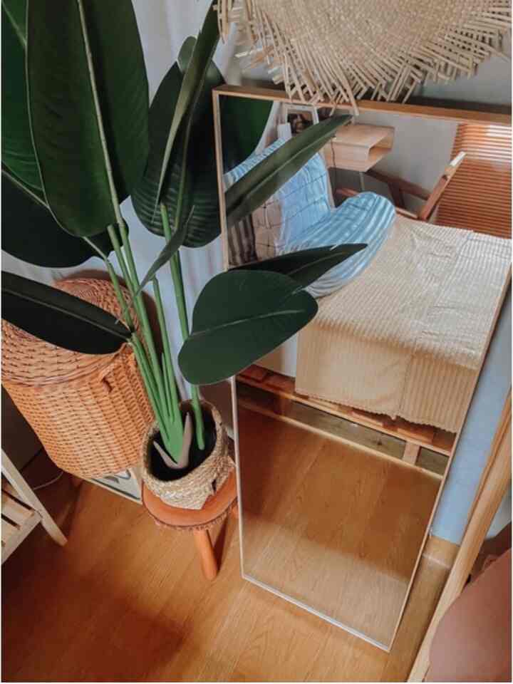 Kaca Standing Temple