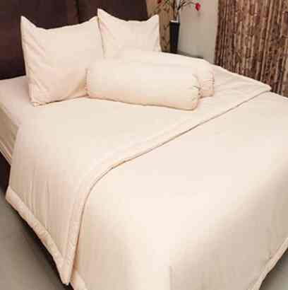 Rosewell - Sprei Polos - Cream