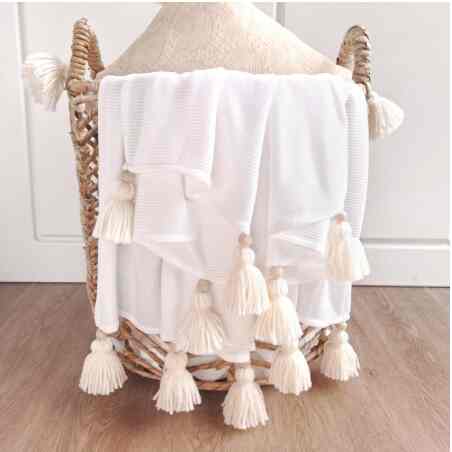 Ellie Tassel Throw