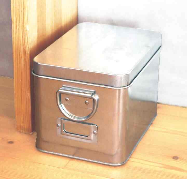 トタン収納：Mサイズ