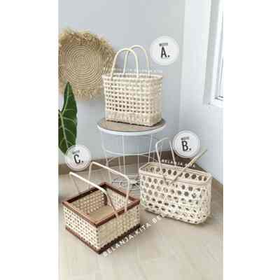 Keranjang rotan natural