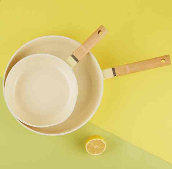 Pure Pan Wooden Handle