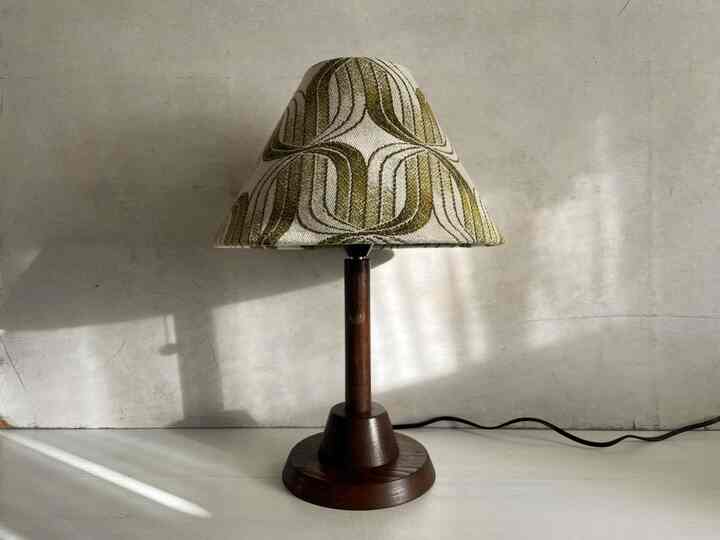 テーブルランプ：レトロファブリック シェード