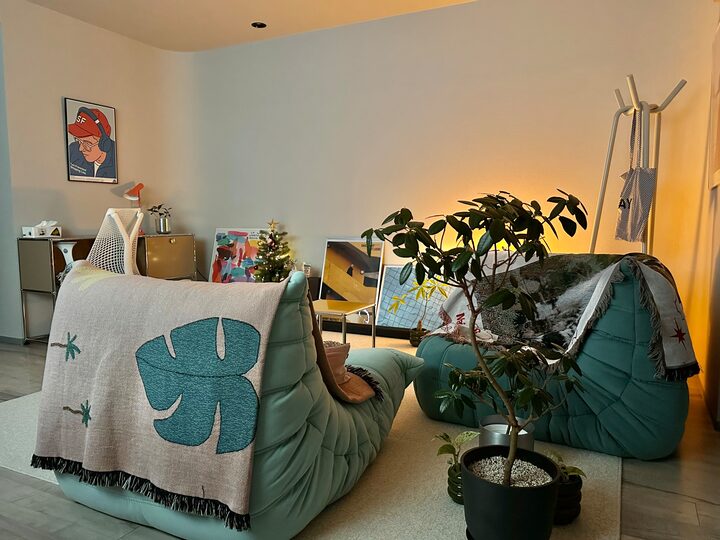 short form carousel card thumbnail