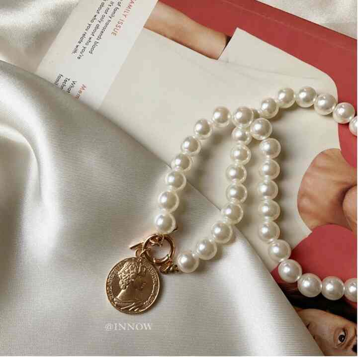 Selen Kalung Mutiara Wanita