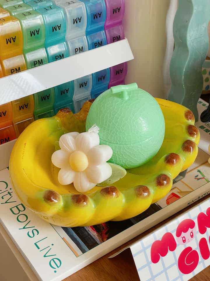 ボビーワゴンの上はフルーツ多め 🍈🍌
夏っぽさ 🍍

#レトロ #ミッドセンチュリー #カラフルなインテリア #カラフル 

#韓屋インテリア てなに？？？？