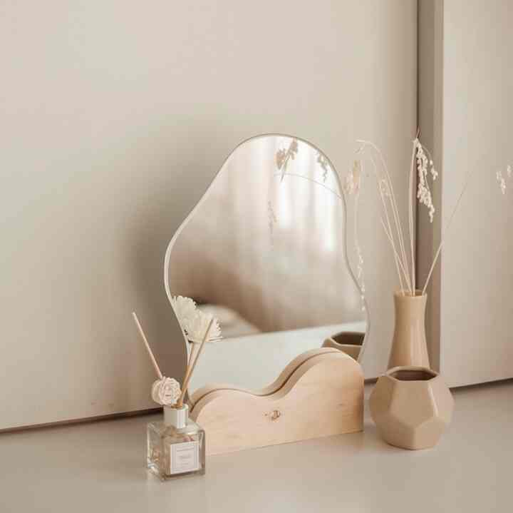 Cermin Estetik Ukuran (S) dan Yuka