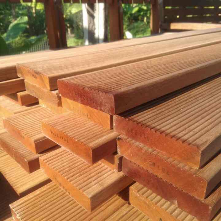 Deck Kayu Bengkirai