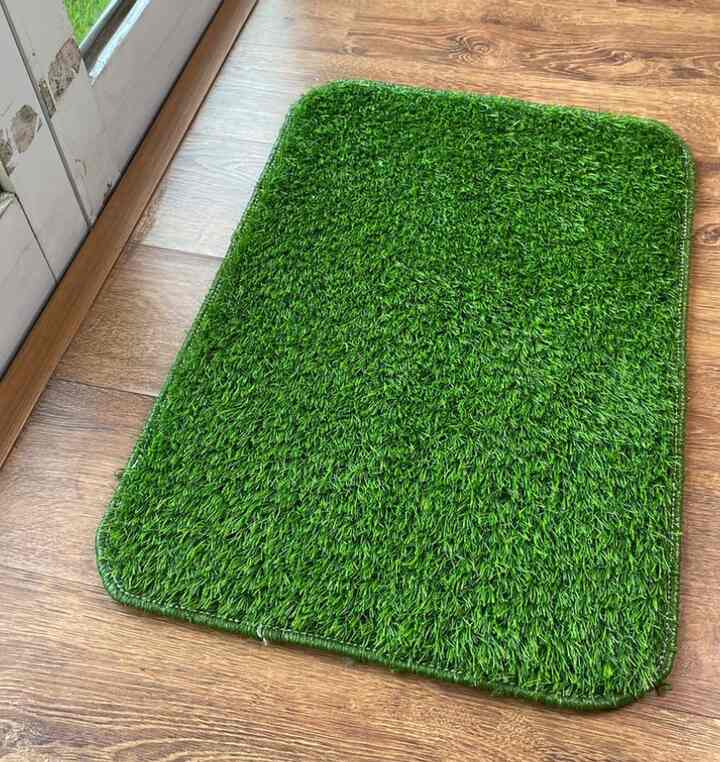 Keset Rumput Sintetis Anti Slip - 40 x 60 cm