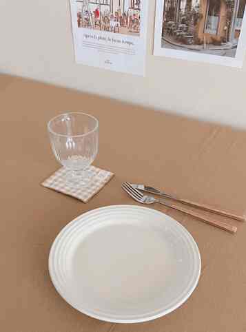 Classic Linen Table Cloth - Caramel