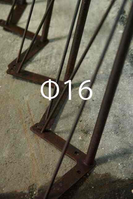 アイアンレッグ-チョコレートカラーの錆びた鉄脚4本set